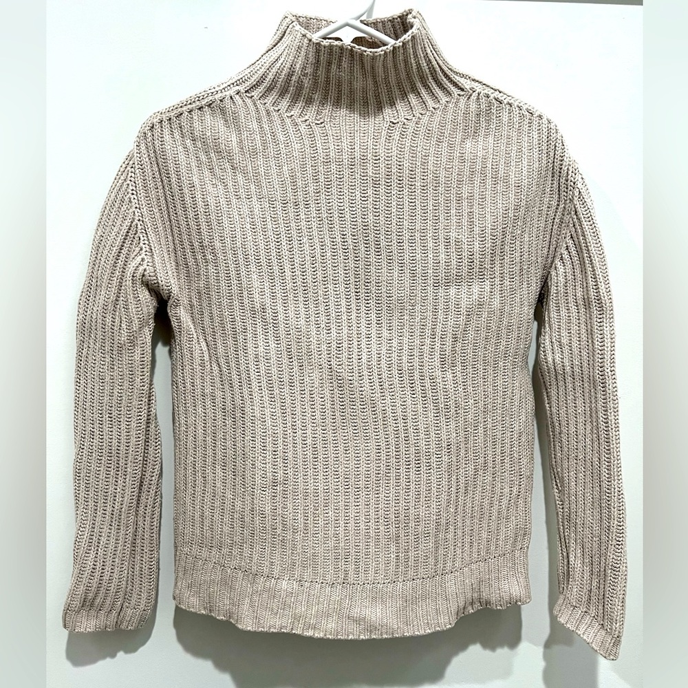 Gap knitted sweater size xs